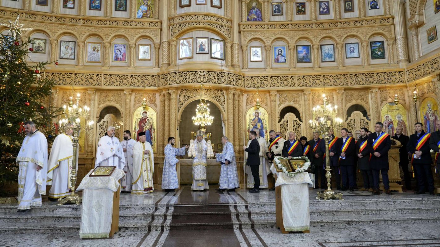 Festivalul cetelor de colindători din Ţara Făgăraşului, la a 18-a ediţie 320800