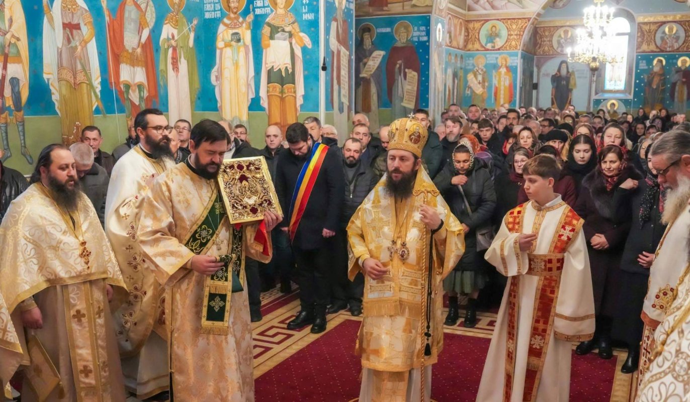 Sfințire la Mănăstirea Bogdana 320817