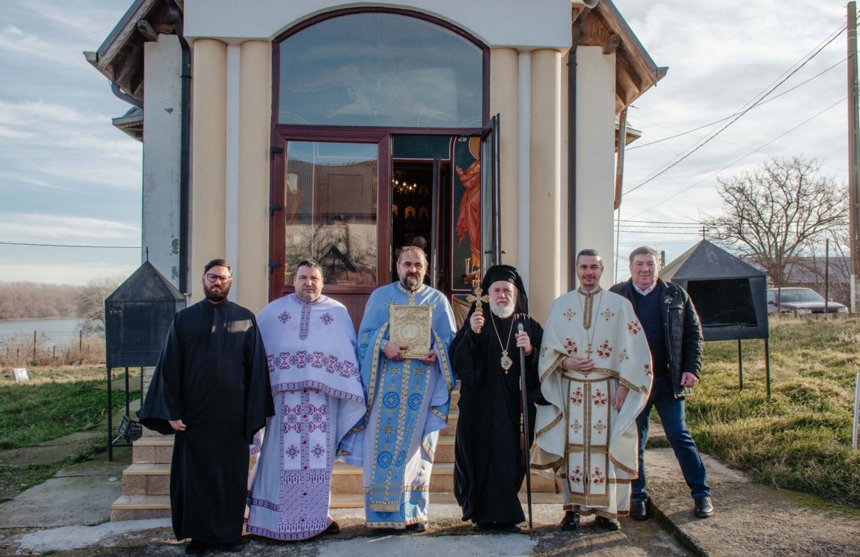 Binecuvântare pentru credincioșii din Băltenii de Sus 320883