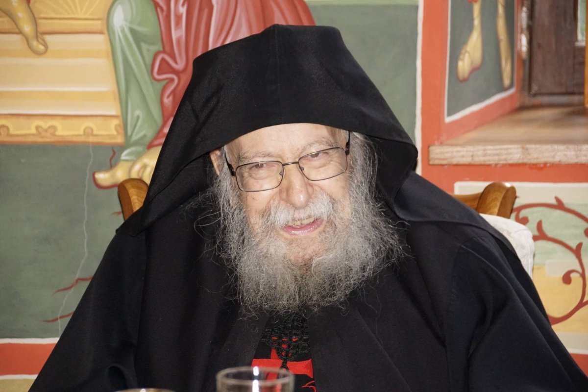 Șapte ani de la mutarea la Domnul a părintelui arhimandrit Placide Deseille (1926-2018) 320840