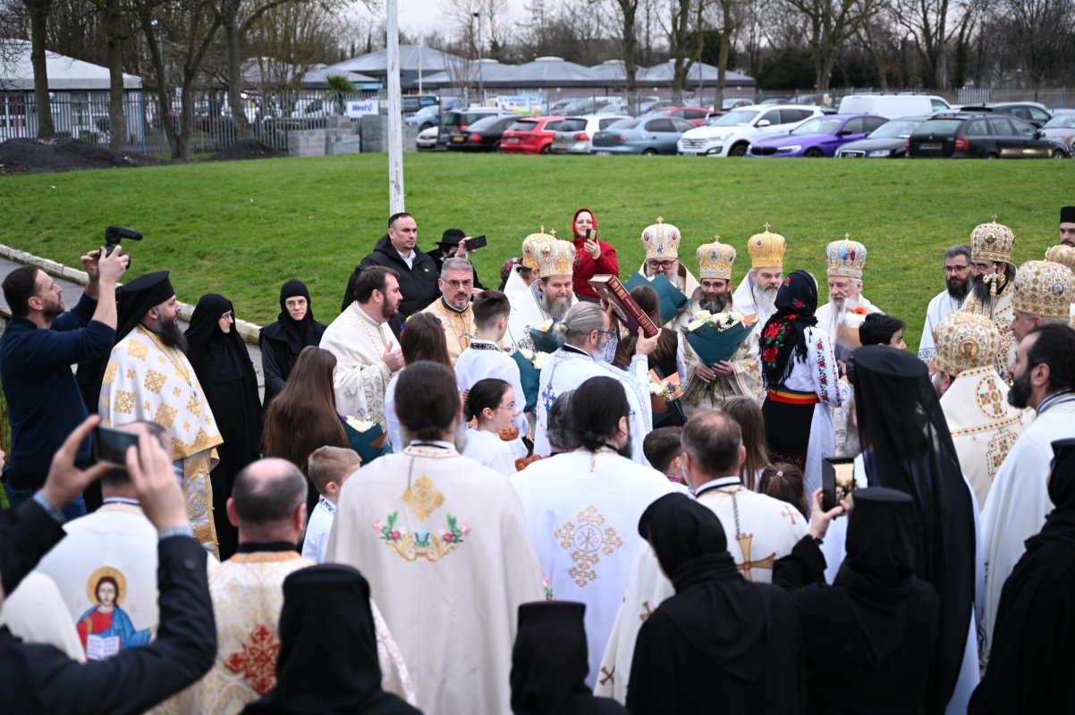 A fost întronizat primul Episcop ortodox român al Irlandei și Islandei 320933