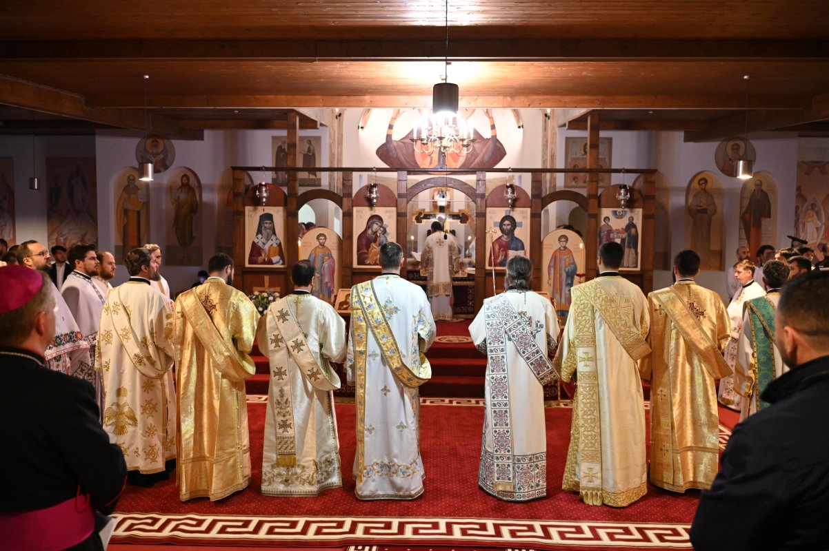 A fost întronizat primul Episcop ortodox român al Irlandei și Islandei 320937