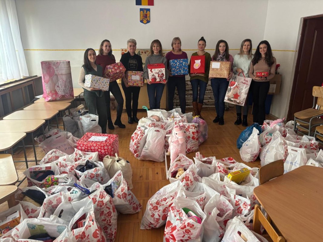 Campanii umanitare în şcoli şi parohii mureşene 320960