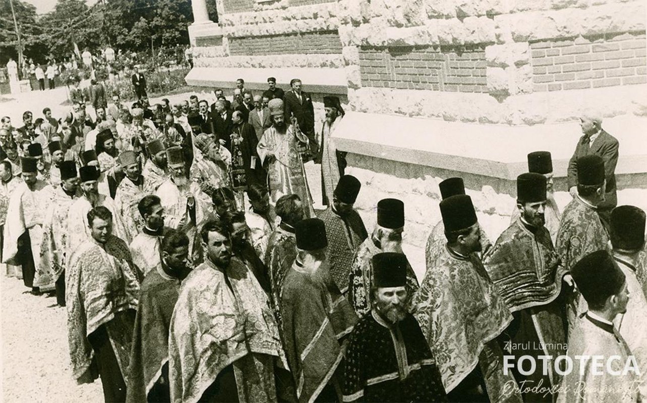 Înfiinţarea Patriarhiei Române a contribuit la consolidarea unităţii naţionale 320492