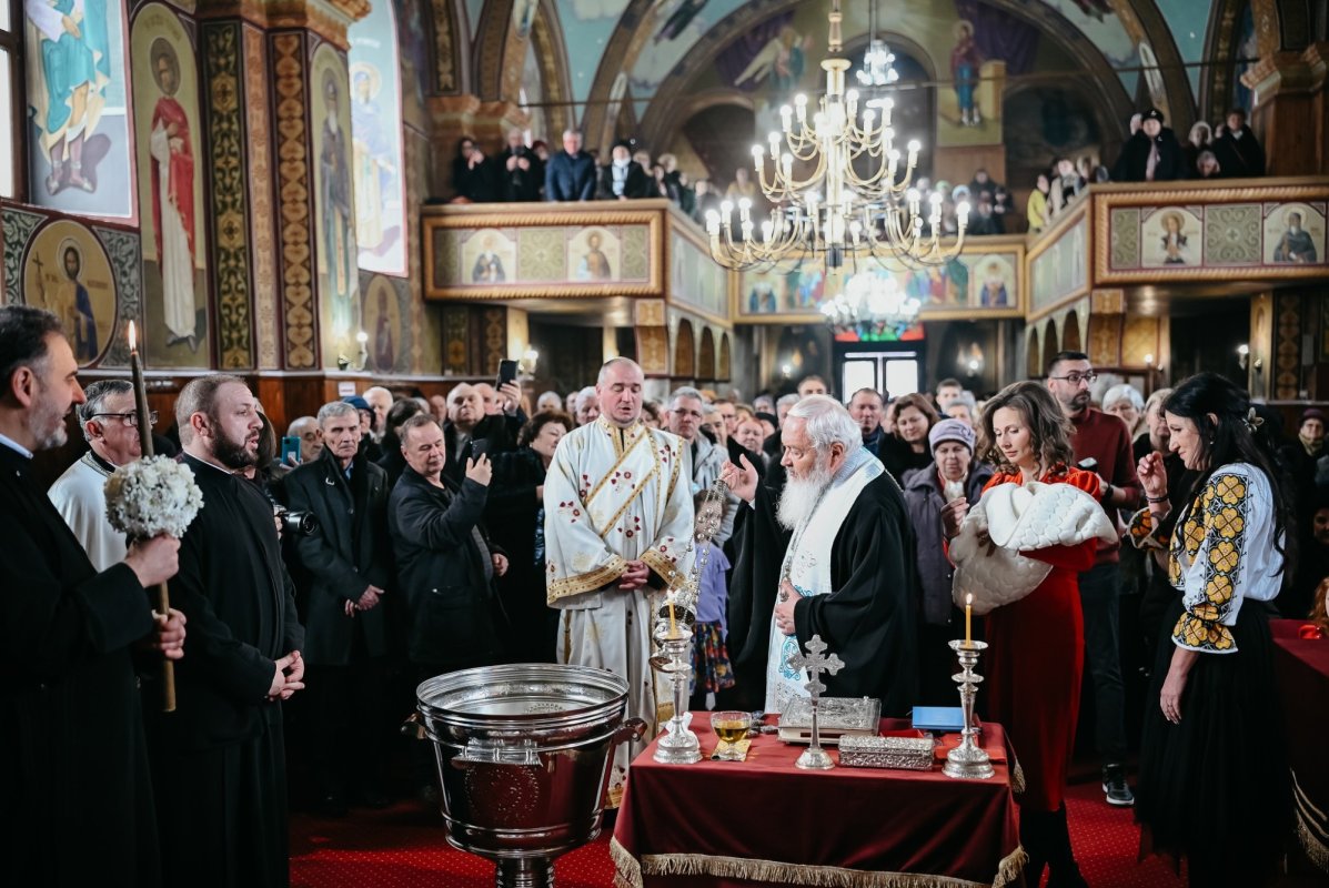 Binecuvântare arhierească pentru dejeni 321010