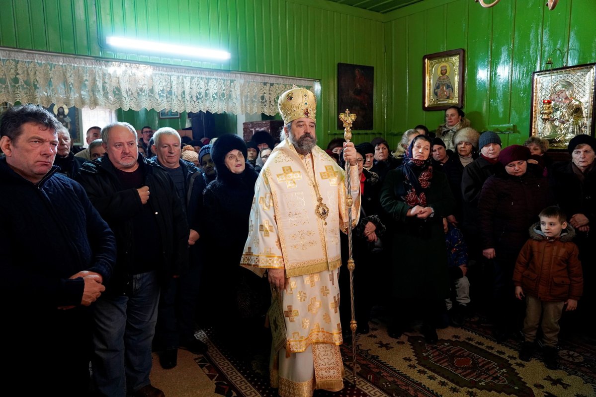 Hirotonie și instalare de preot în Parohia Valea Albă 320989