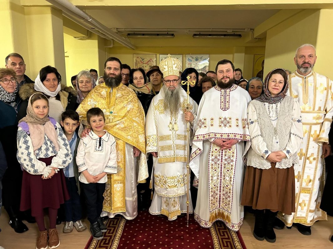 Binecuvântare într-o tânără parohie românească din Roma 321096