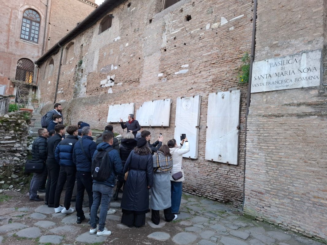 Curs practic de epigrafie latină creștină la Roma 321268