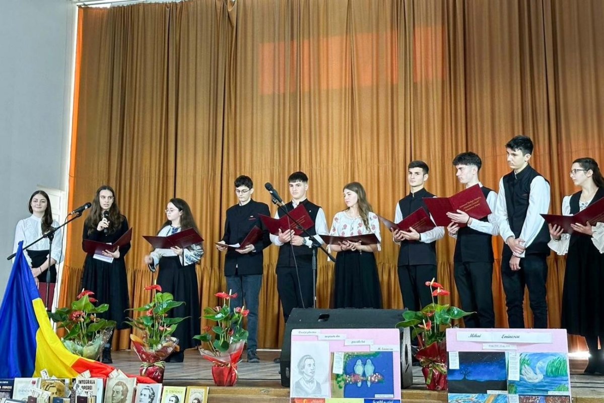 Eminescu, omagiat la Seminarul „Veniamin Costachi” și Centrul cultural din Vânători‑Neamț 321254