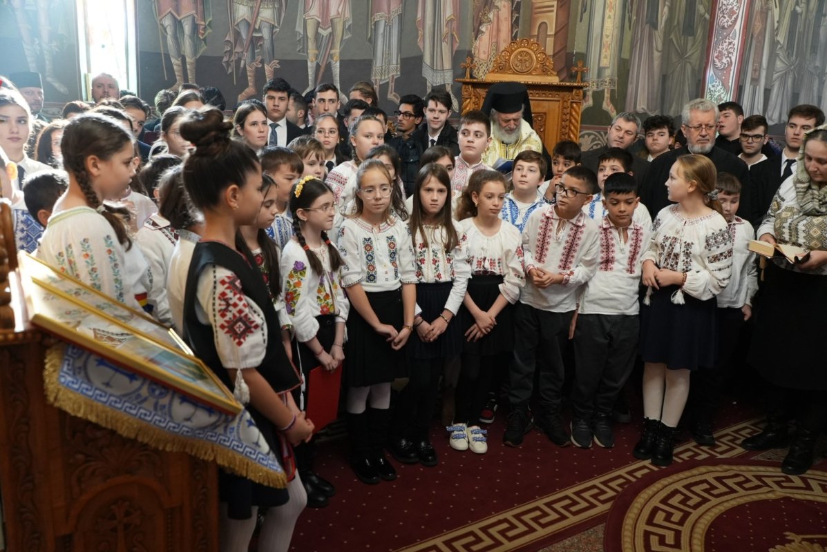 Mihai Eminescu comemorat la Seminarul Teologic Ortodox din Galaţi 321265