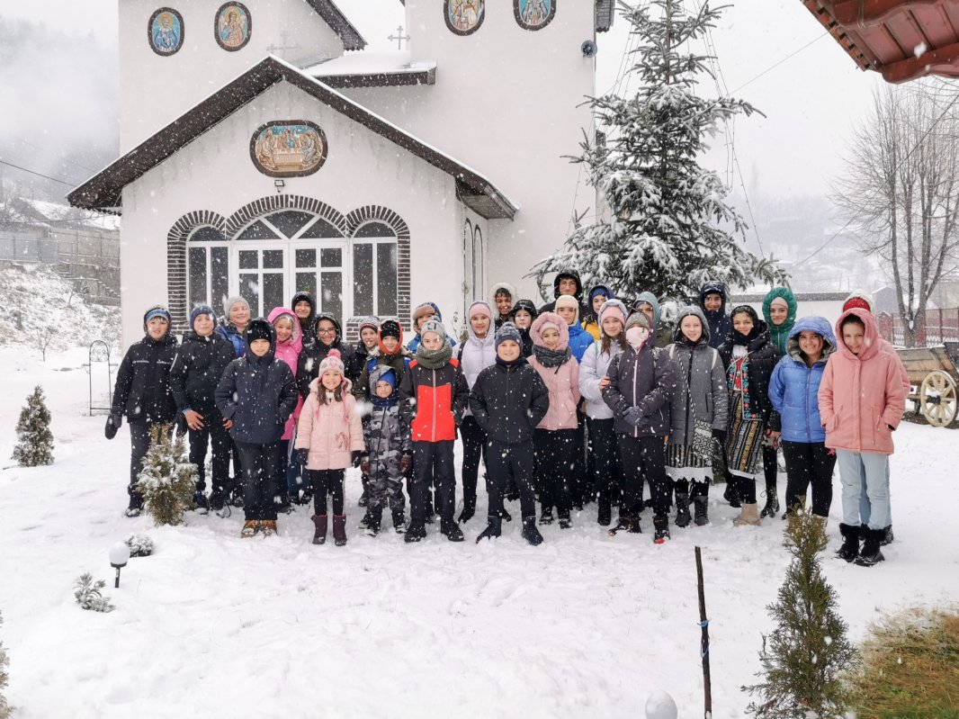 Proiectul catehetic „Pruncul Iisus, vindecător și mântuitor al lumii” 321272