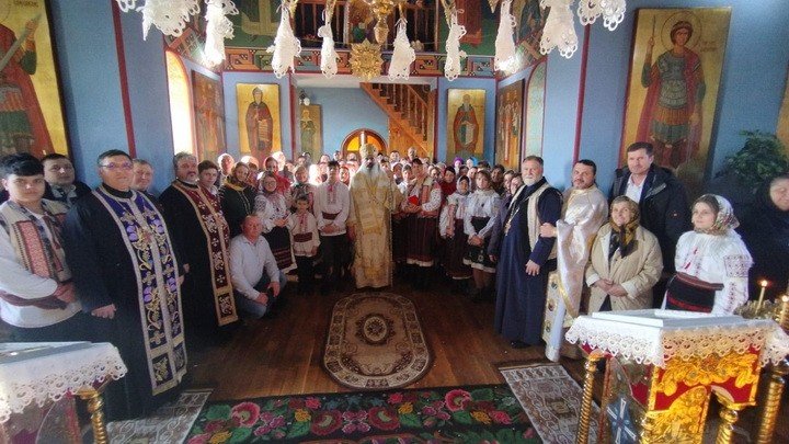 Slujbă arhierească în mijlocul comunității din Fetești, Edineț 321251