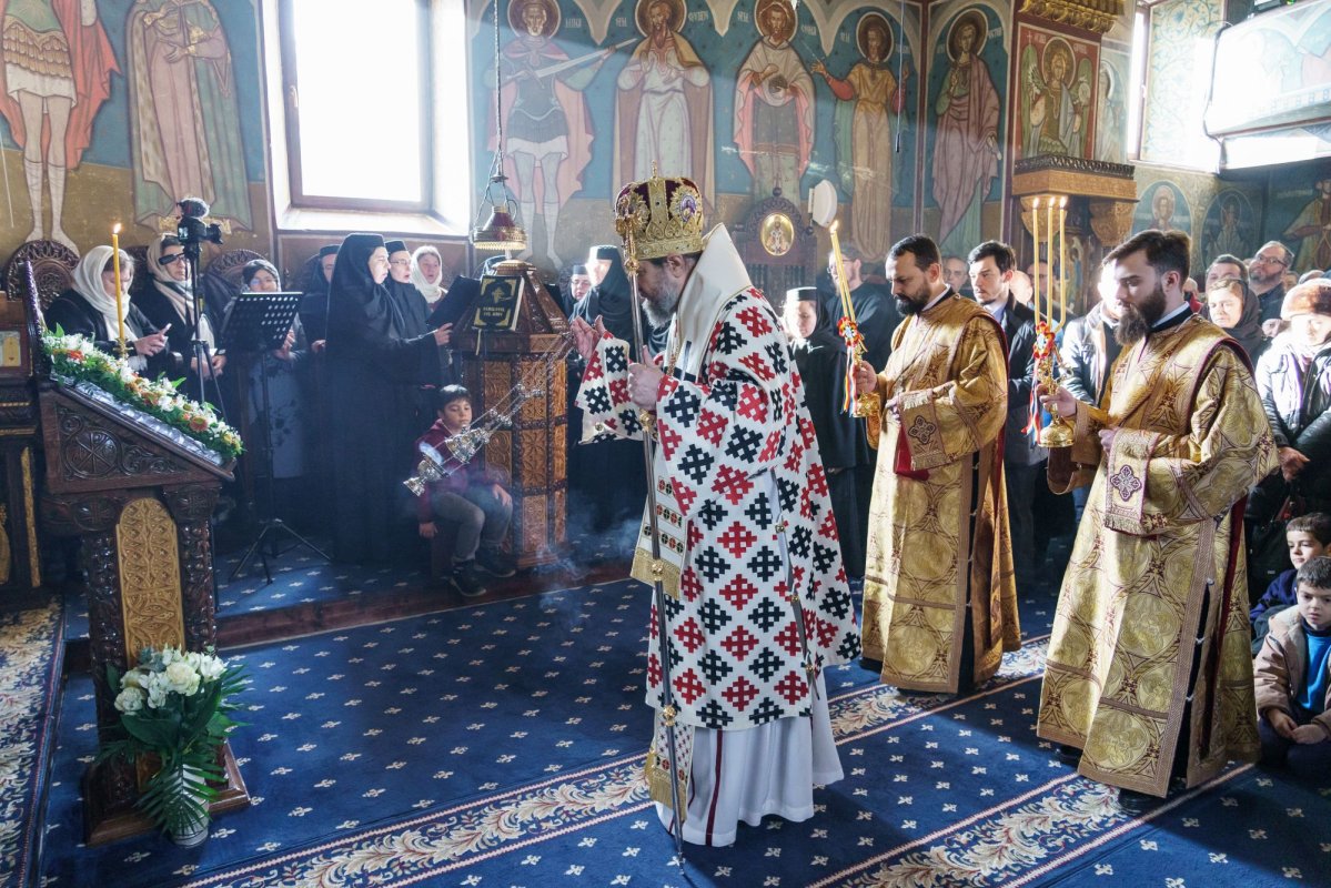 Hramul Mănăstirii Copou din Iași    321501