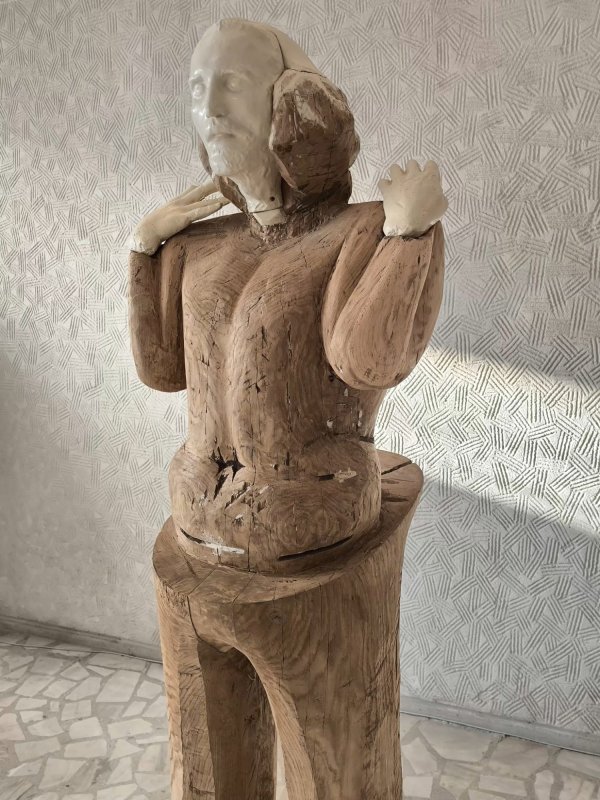 „Eminescu este tot timpul cu mine” 321549