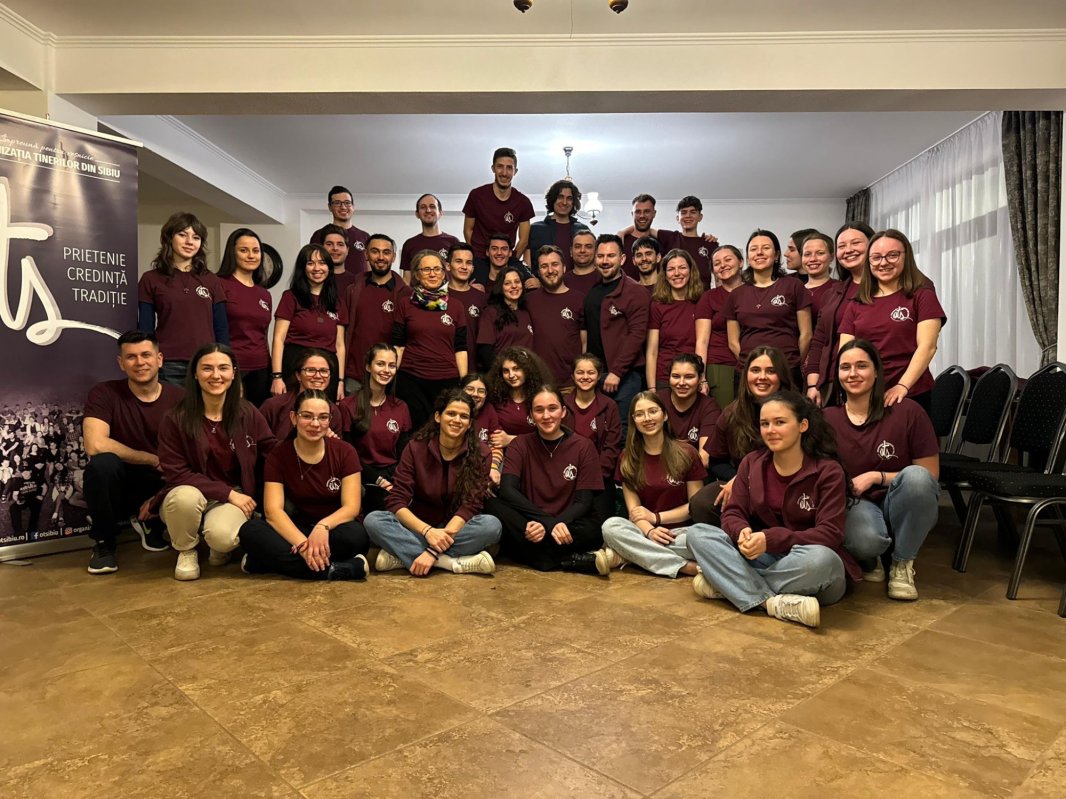 Organizația Tinerilor din Sibiu sărbătoreşte 15 ani de la înfiinţare 321695
