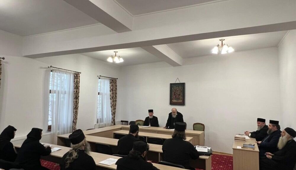 Sinaxa stareților și starețelor din Arhiepiscopia Aradului 321690