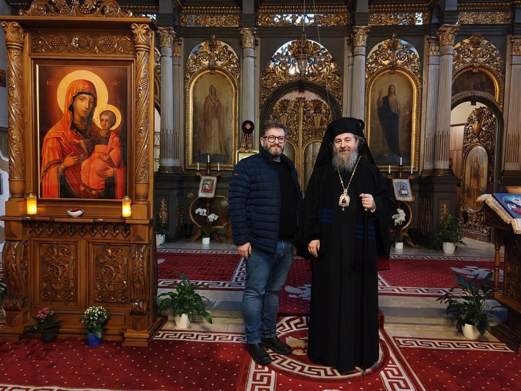 Slujire arhierească la catedrala românească din Giula 321685