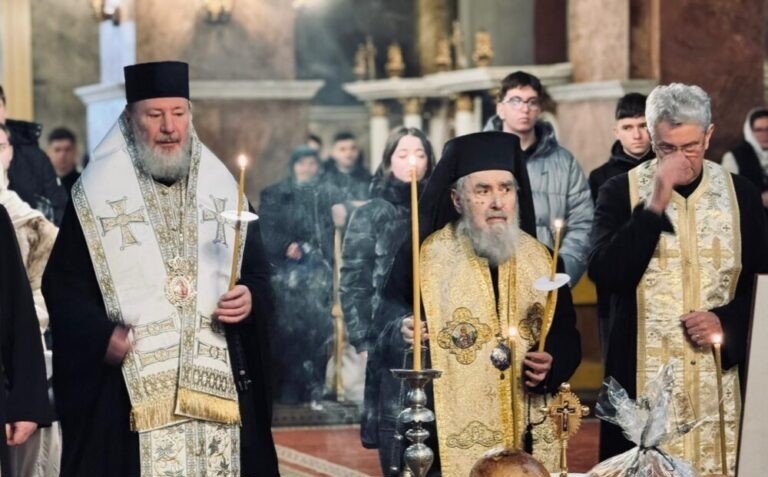 Pomenirea Episcopului Marii Uniri 321797