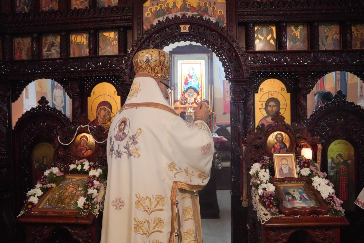 Sfântul Maxim Mărturisitorul cinstit la Pitești 321808