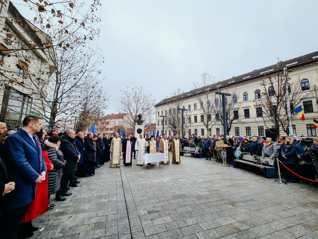 Ceremonie religioasă și militară la Cluj‑Napoca la 166 de ani de la Unirea Principatelor Române 321974