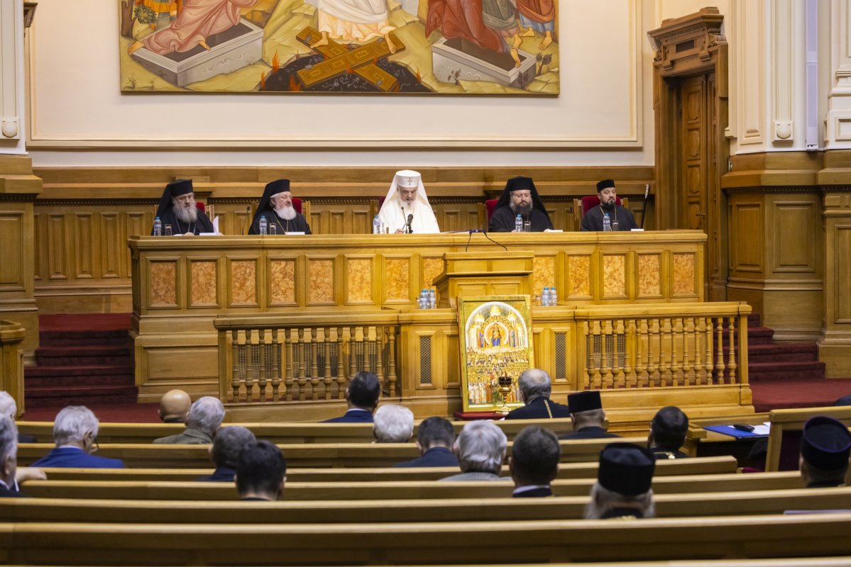 Pastoraţia şi îngrijirea bolnavilor - cooperare între preoţi şi personalul medical 322030