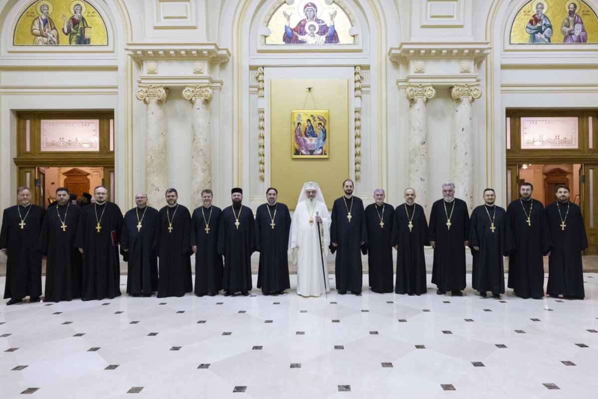 Pastoraţia şi îngrijirea bolnavilor - cooperare între preoţi şi personalul medical 322107