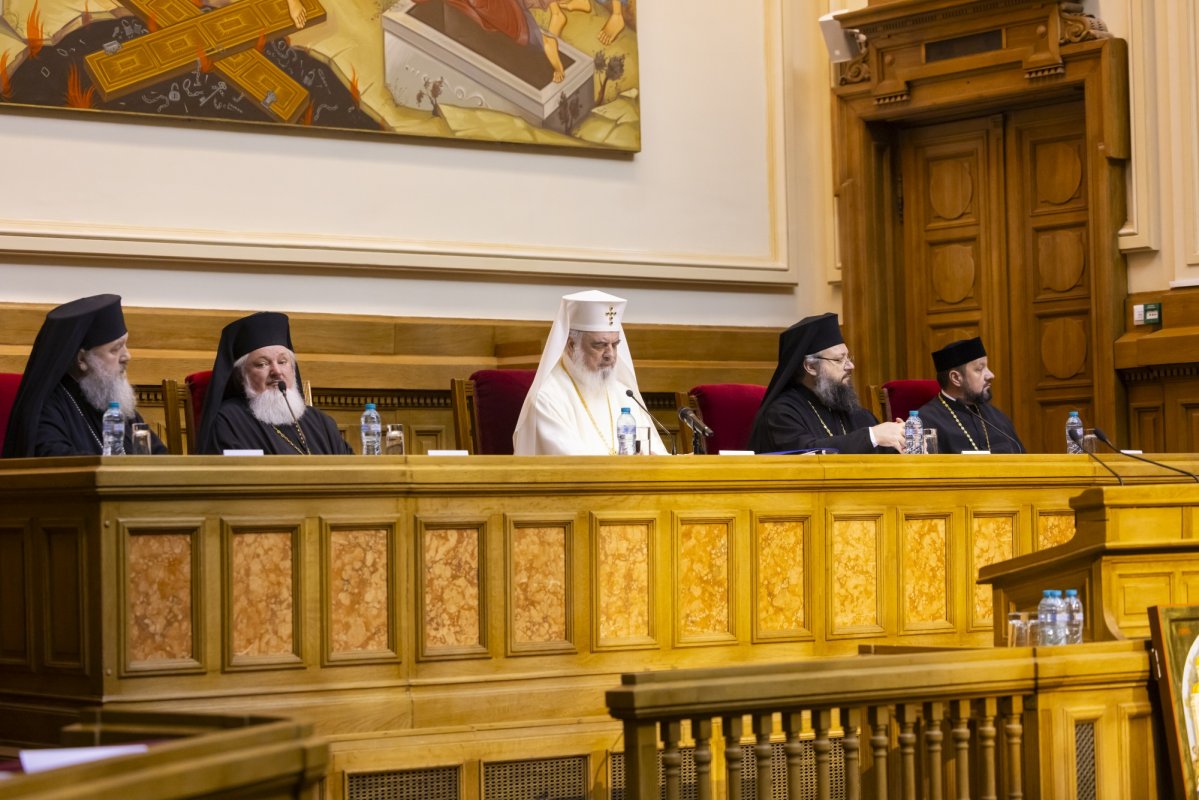 Ședința anuală de lucru a Adunării eparhiale a Arhiepiscopiei Bucureștilor 322002