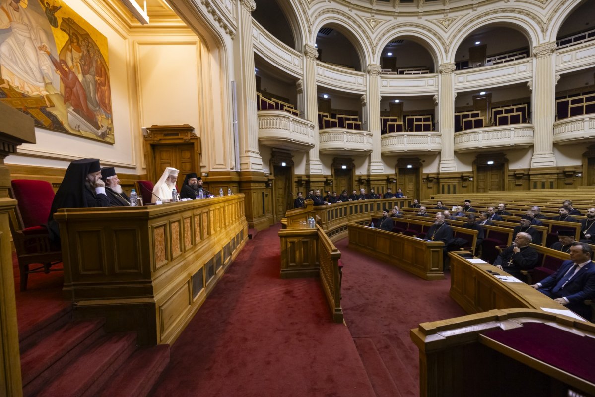 Ședința anuală de lucru a Adunării eparhiale a Arhiepiscopiei Bucureștilor 322007