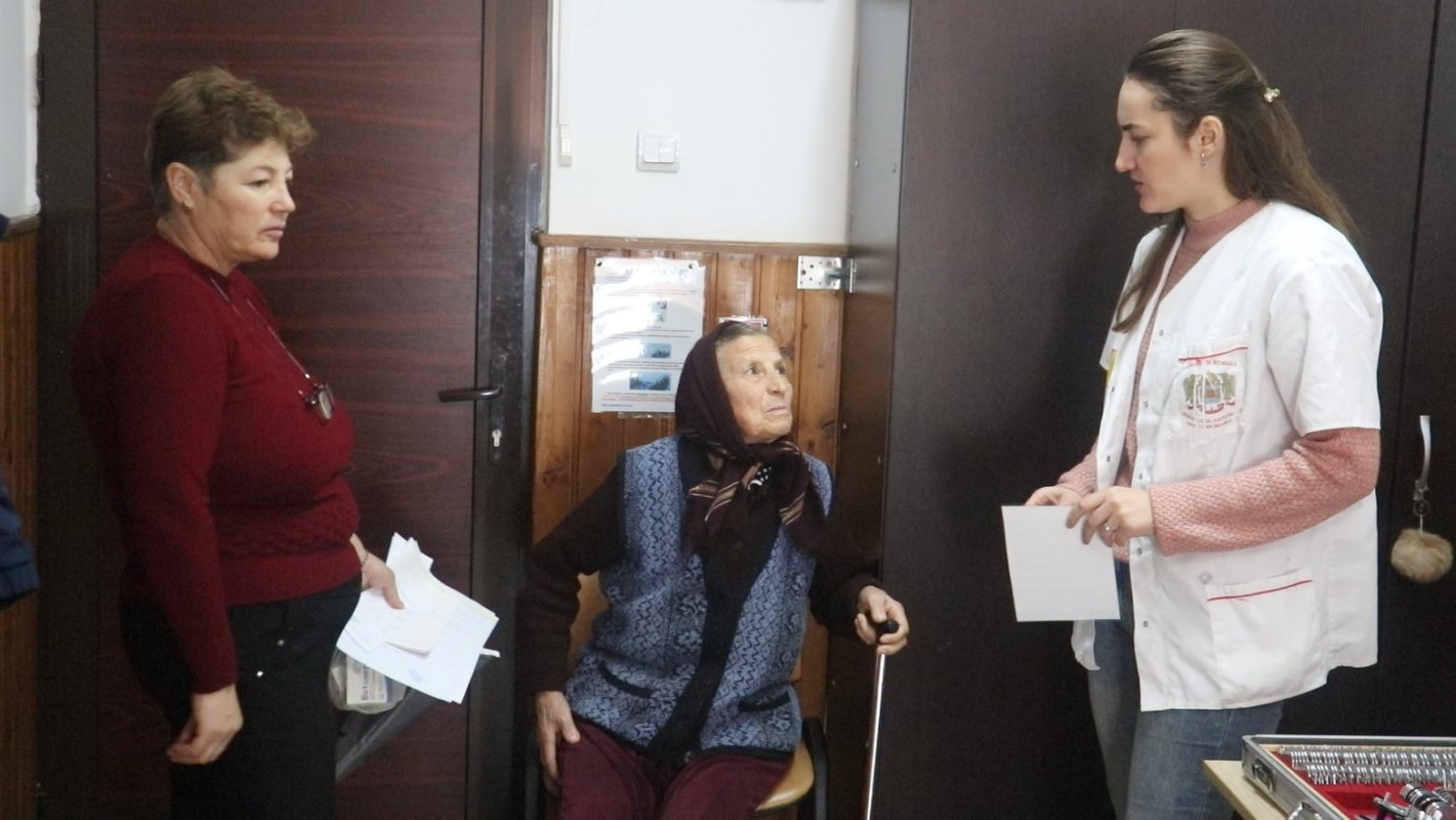 80 de persoane din județul Prahova au fost consultate de medici specialiști 322128