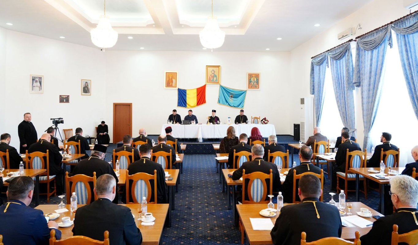 Momente de bilanț în Arhiepiscopia Târgoviștei 322154