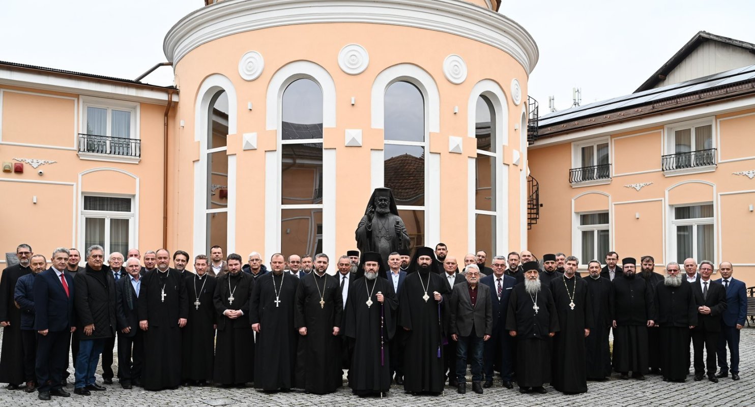 Ședința anuală de lucru a Consiliului eparhial și a Adunării eparhiale la Deva 322121