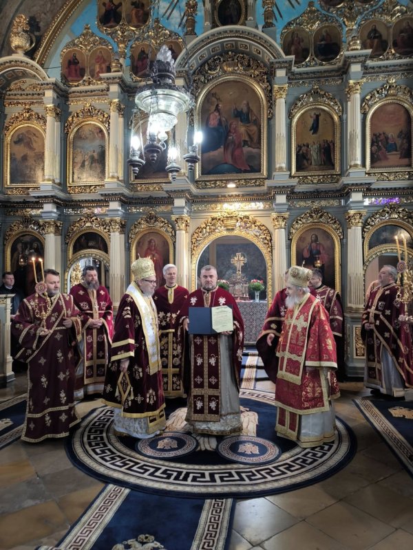 Cinstirea unui sfânt din Biserica Serbiei la Arad 322204