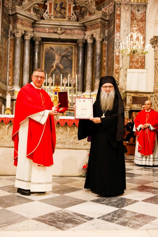 Cinstit odor duhovnicesc pentru Catedrala Națională 322358