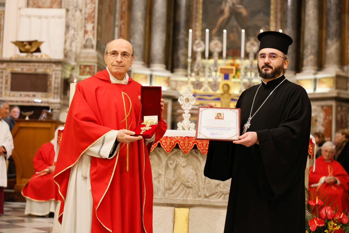 Cinstit odor duhovnicesc pentru Catedrala Națională 322359