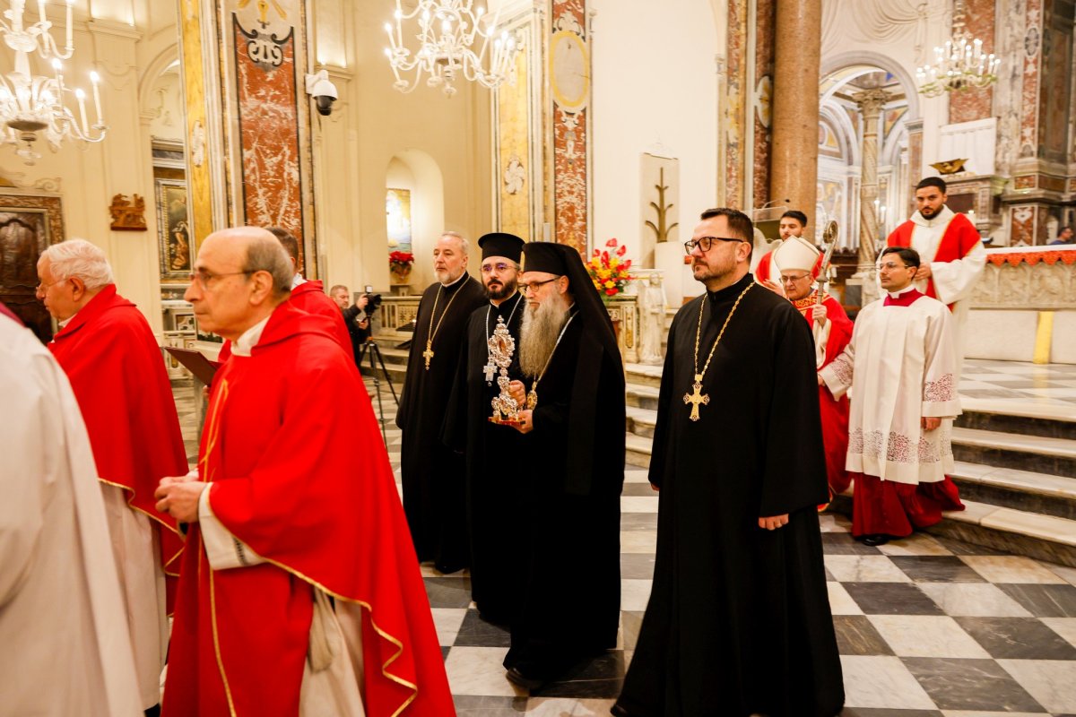 Cinstit odor duhovnicesc pentru Catedrala Națională 322366