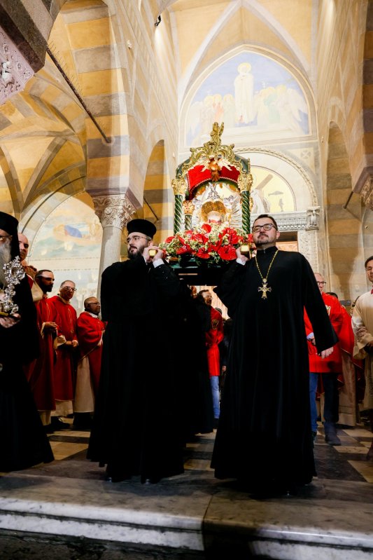 Cinstit odor duhovnicesc pentru Catedrala Națională 322369