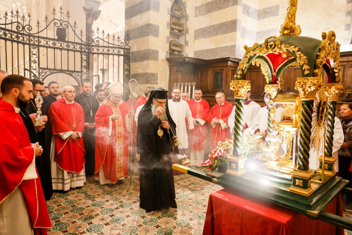 Cinstit odor duhovnicesc pentru Catedrala Națională 322372