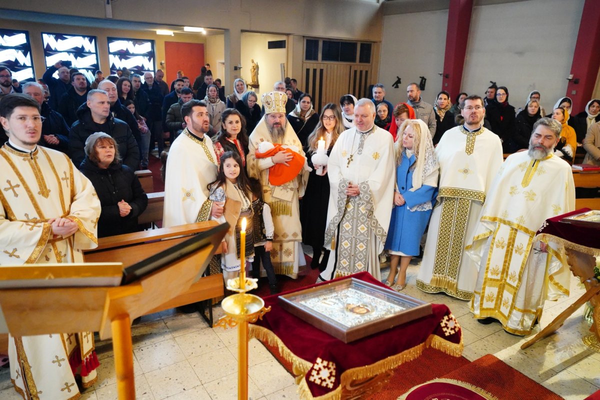 Episcopul Europei de Nord i‑a vizitat pe românii din Germania și Danemarca 322221