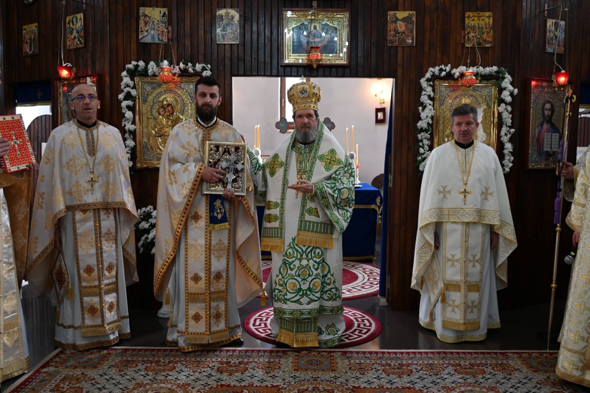 Ocrotitorii spirituali ai învățământului teologic ortodox au fost prăznuiţi la Oradea 322196