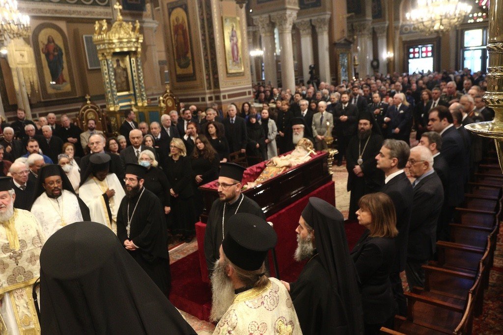 Rugăciuni la catafalcul Arhiepiscopului Anastasie al Albaniei 322166