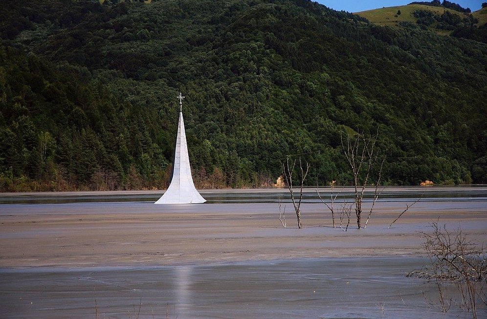 Sate dispărute, într-o expoziție 322181