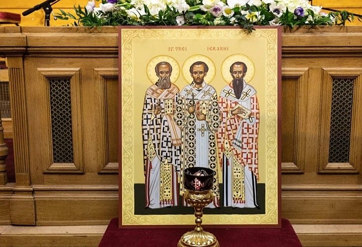 Sfinţii Trei Ierarhi, apărători ai dreptei credinţe 322310