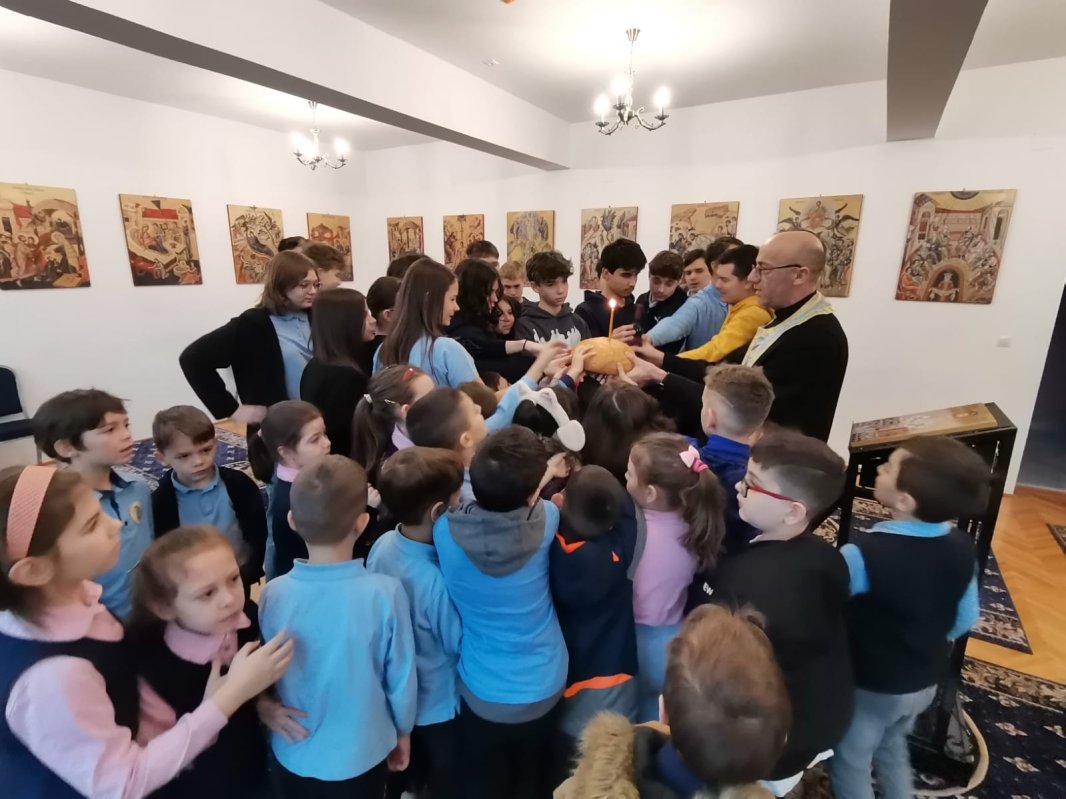 Elevii Liceului Ortodox din Oradea și-au cinstit înaintașii 322420