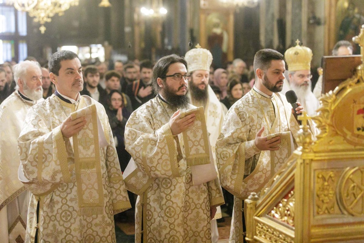 Facultatea de Teologie din Iaşi și-a cinstit sfinții ocrotitori 322548