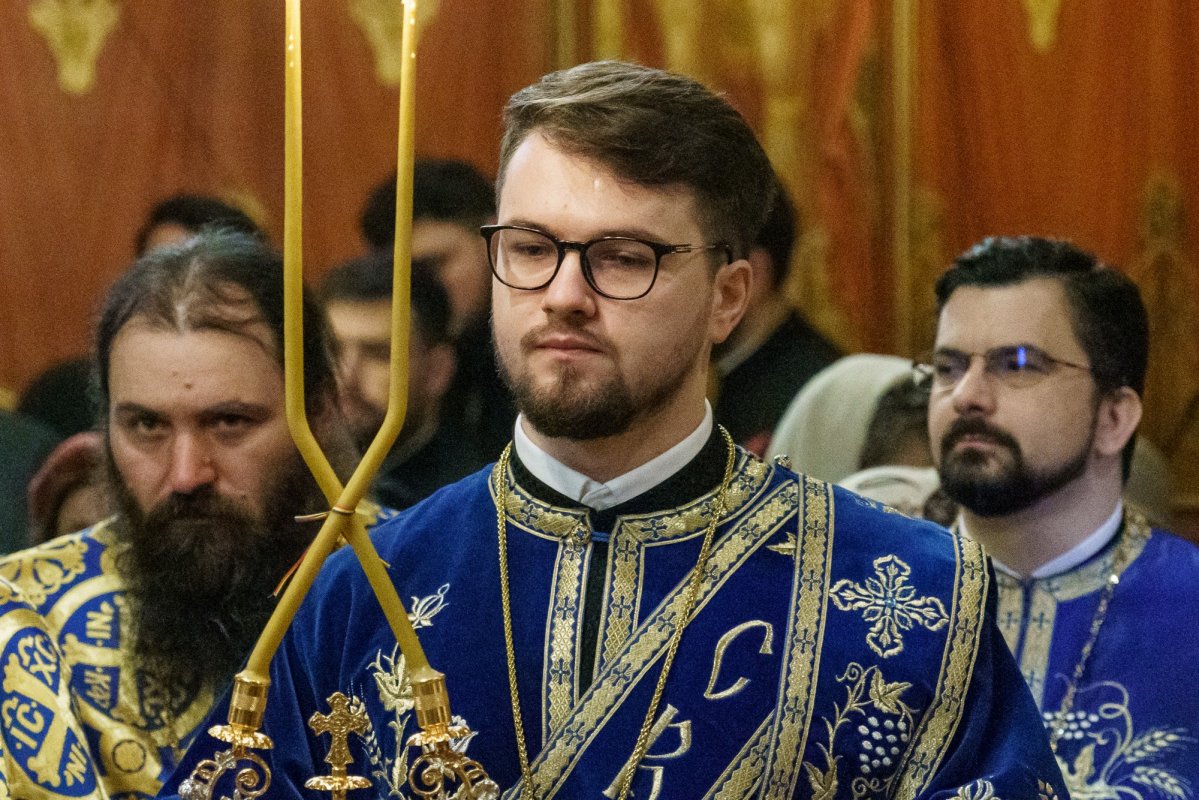 Hramul Mănăstirii „Sfinții Trei Ierarhi” din Iaşi 322440