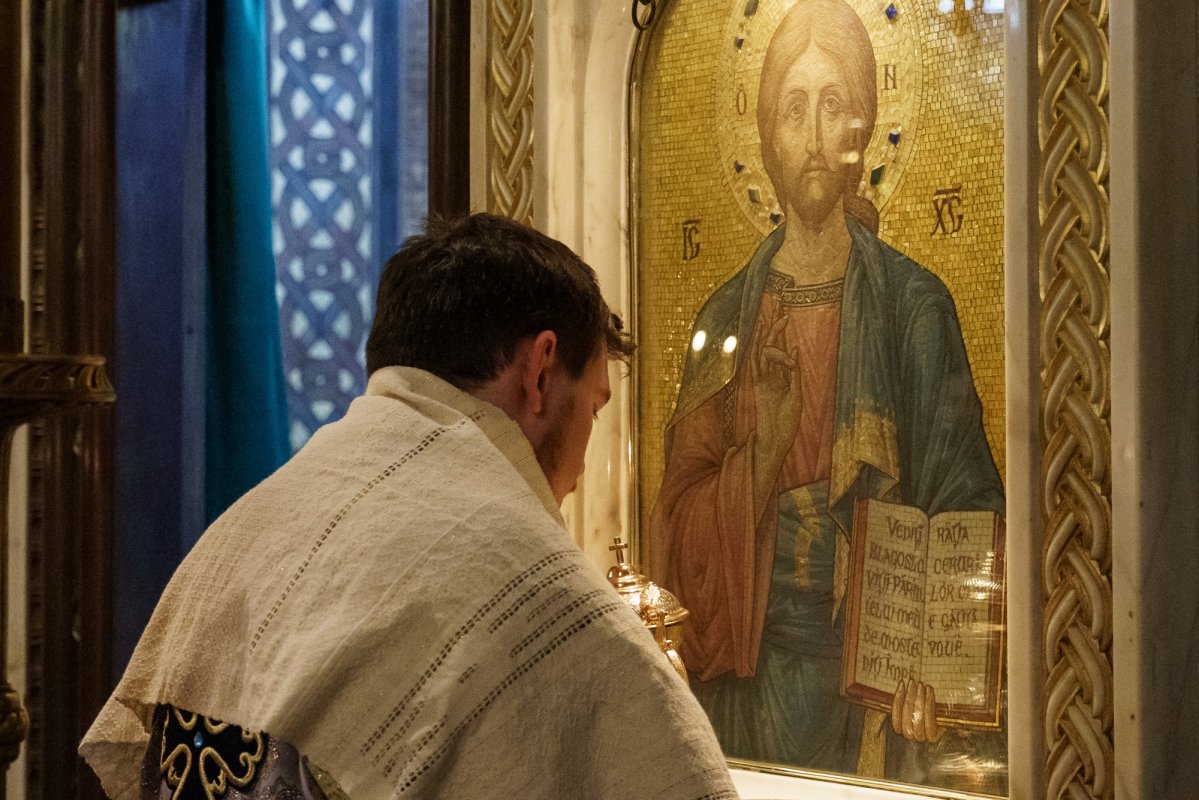 Hramul Mănăstirii „Sfinții Trei Ierarhi” din Iaşi 322441