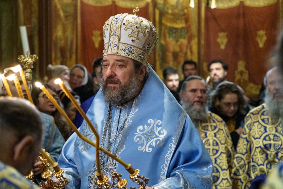 Hramul Mănăstirii „Sfinții Trei Ierarhi” din Iaşi 322444