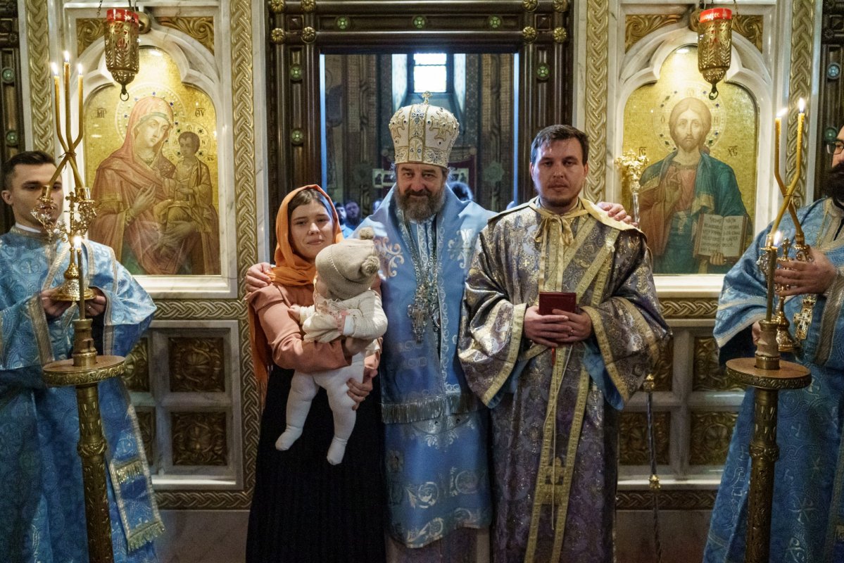 Hramul Mănăstirii „Sfinții Trei Ierarhi” din Iaşi 322451