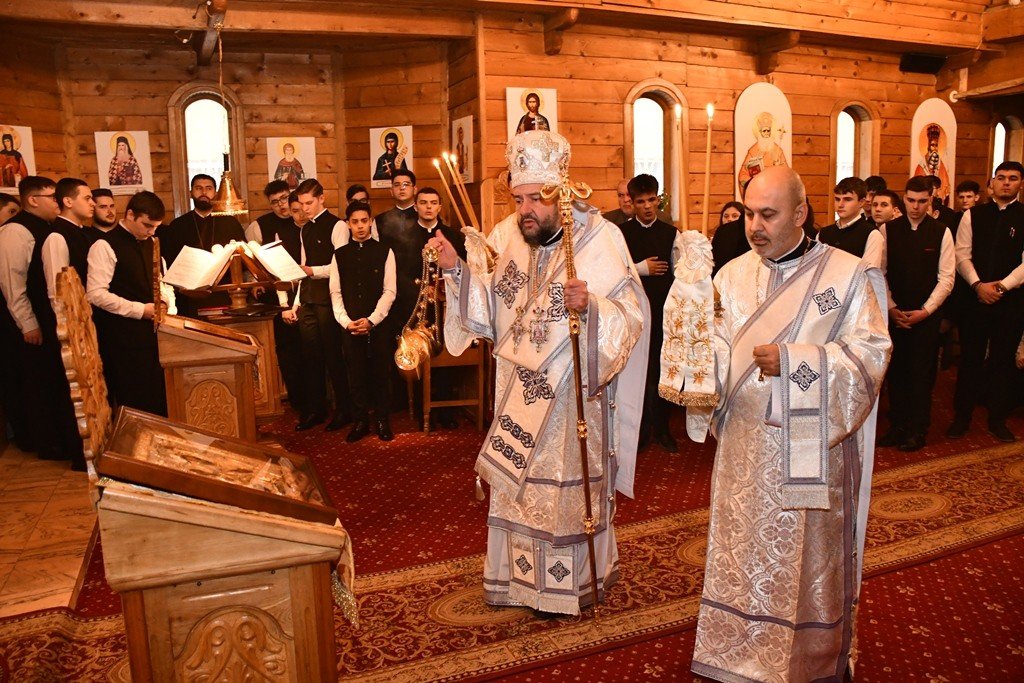 Binecuvântare pentru teologii din Caransebeș 322620