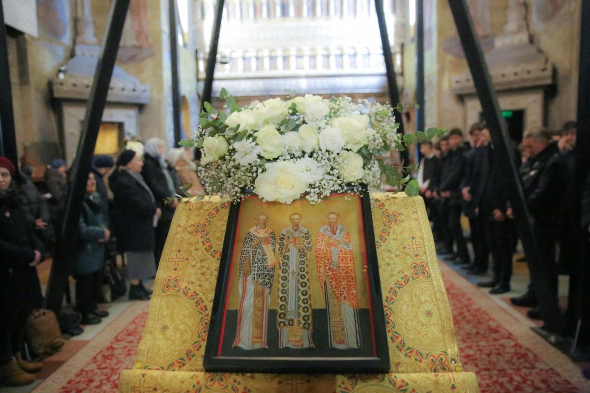 Cinstire adusă ocrotitorilor învățământului teologic la catedrala din Cluj-Napoca 322601